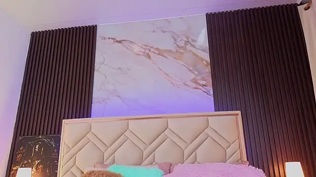 MiaaFarrel live cam