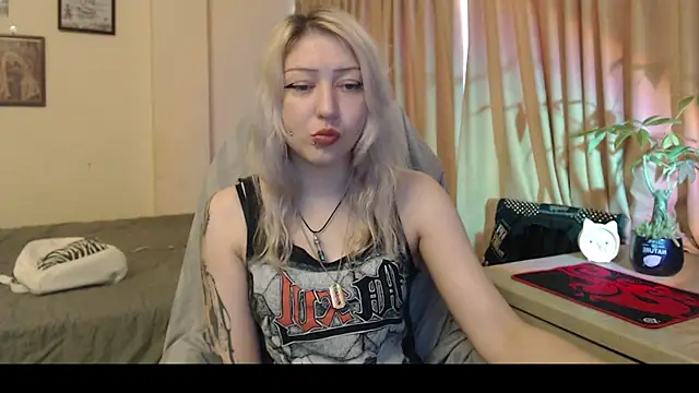 Emily_hardcore