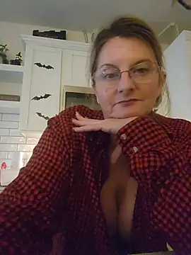 Femininefirexo1 live cam on StripChat