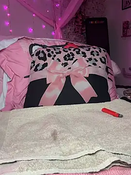 VixenCapri webcam