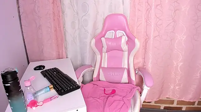 noemi444 webcam