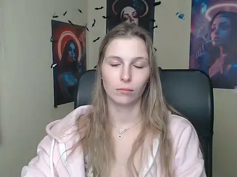 StrangerGi webcam