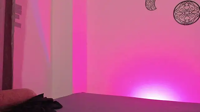 JadeBabyDollX webcam