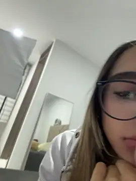 Victoria_Nixxx webcam