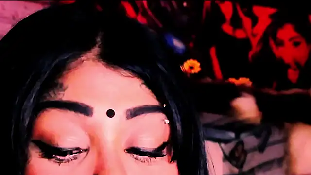 indian_dreamgirl webcam