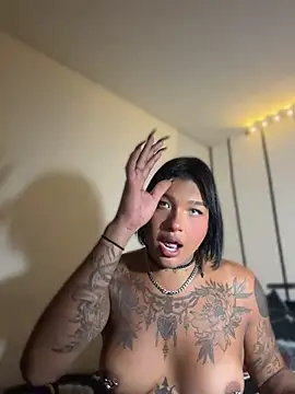 IsabellBigtitsxx webcam