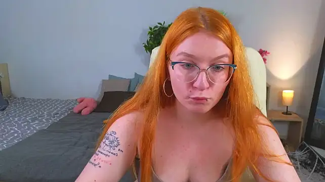 AliceBrightside live cam on StripChat