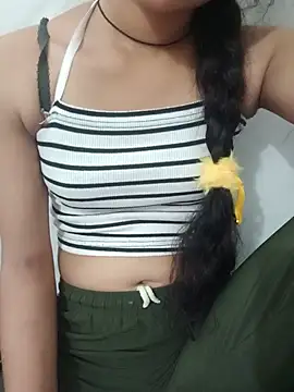 hot_riya_999's live room