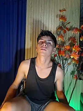 ZaneHoward live cam on StripChat