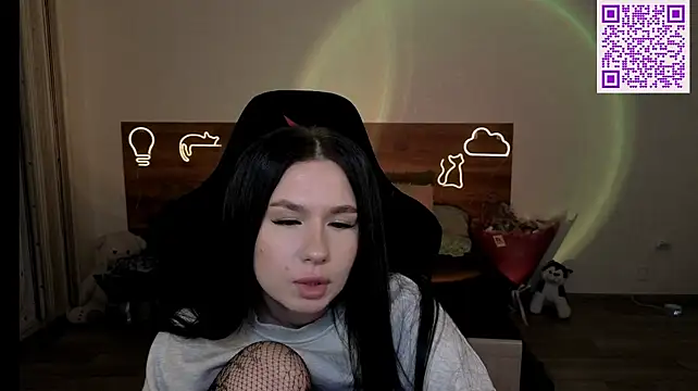 luna_noir_228 webcam