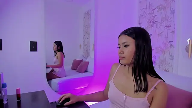 laura_chips webcam