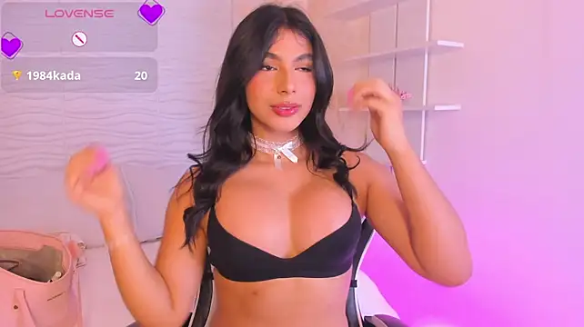 IsabelleFoxx_