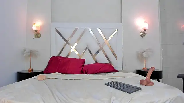 Sky_Collins_