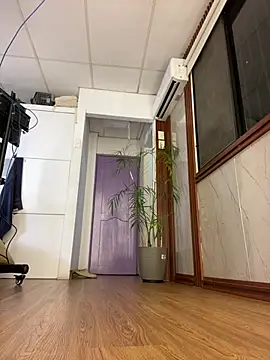 Eva_Feller69