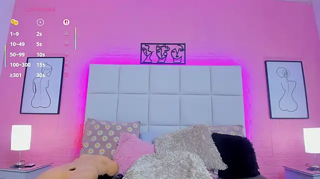 charlotte_kisss