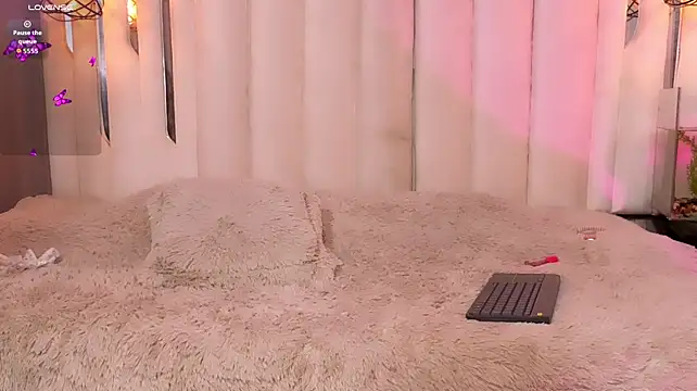 Megan_Do_Santos live cam preview