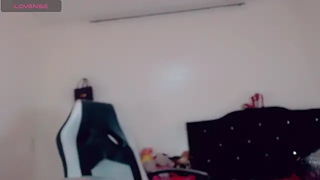 Oriana_braom live cam preview
