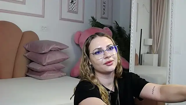 Abby__White