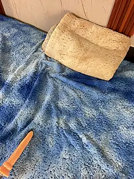 Eva_Feller69