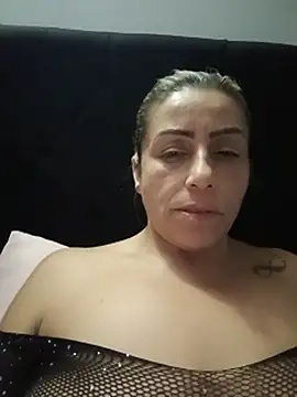 maynor_1998 live cam preview