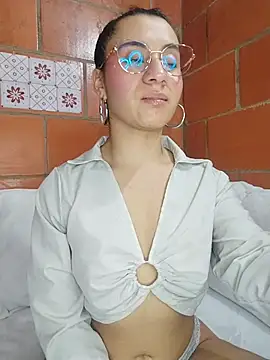 Amanda_x1 live cam on StripChat