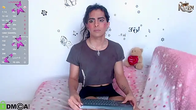 karen_sophia live cam on StripChat