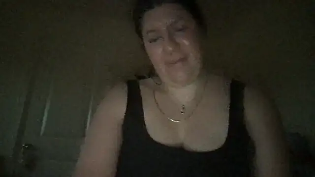 HYPHYtype live cam on StripChat