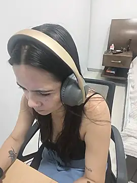 Cami_Konor live cam on StripChat