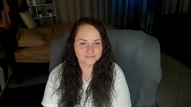 Chorna_Rouse live cam on StripChat