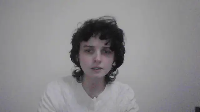 Amy01112 live cam on StripChat
