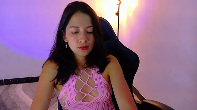 Sarasavage live cam on StripChat