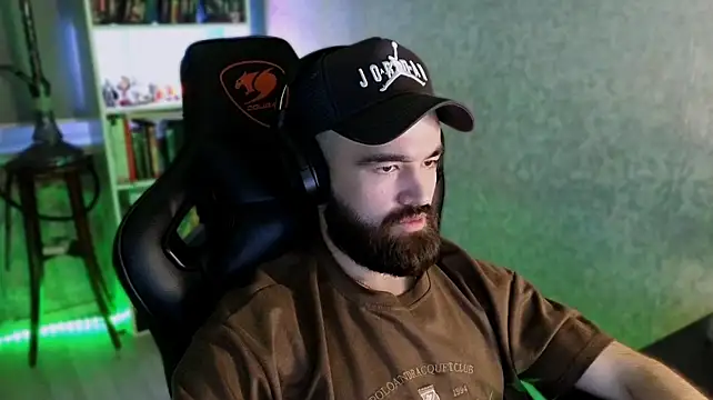 _Serious_Man webcam