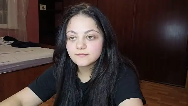 _Mikky_lil_ live cam on StripChat