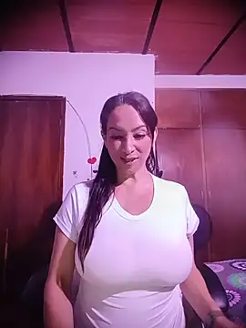Cristal_BigTits