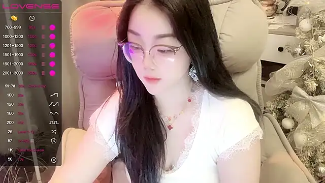 Monica-666888- webcam