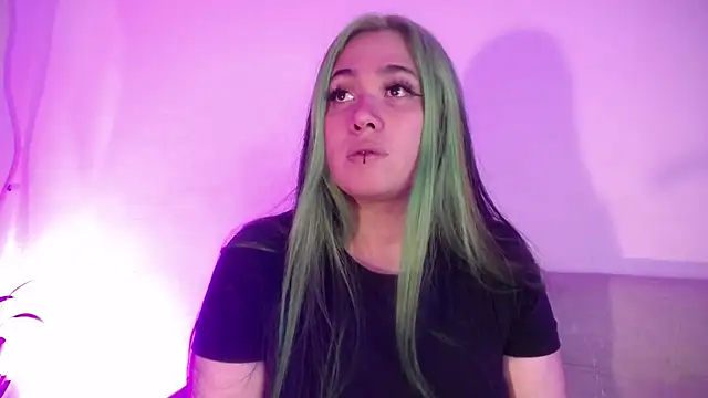 lilith-zenith live cam on StripChat