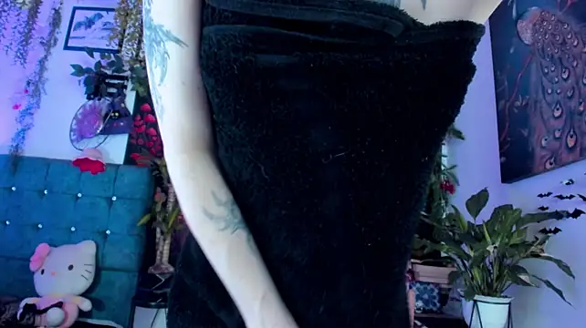 bathory_vamps live cam on StripChat