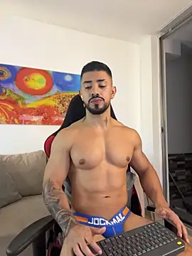 Ezzio_Scolaro webcam