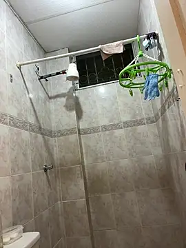 Eva_Feller69