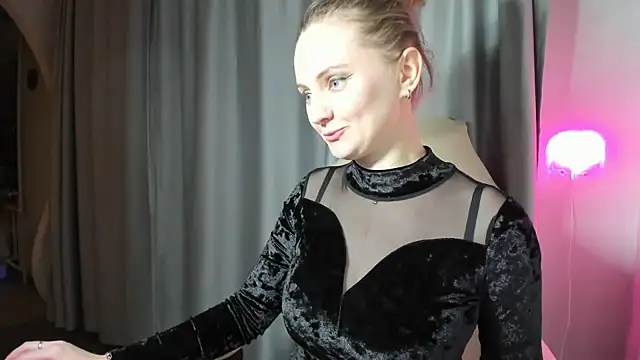 Viola_sweet live cam on StripChat