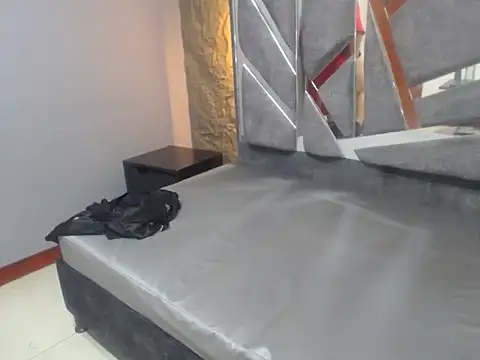 shaniarosefon webcam
