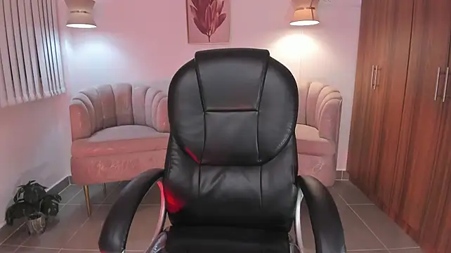 sarita_evanss