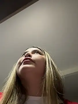 lunablossom_ live sex cam