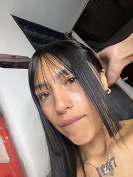SkarlettAry live cam on StripChat