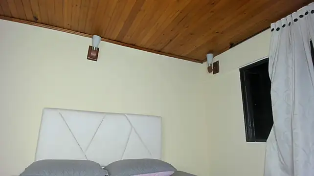 Dulce_Mariie webcam