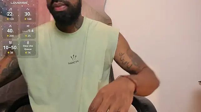 OstinDaniels live cam on StripChat