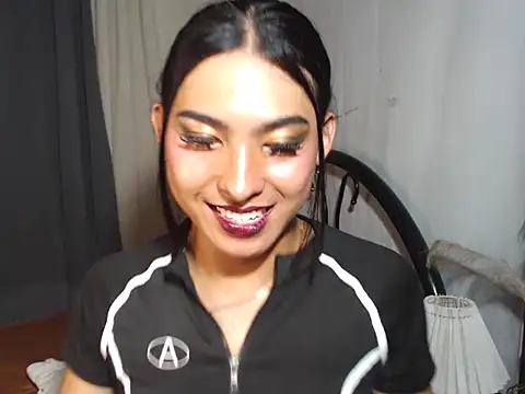 pretty_lei live cam on StripChat