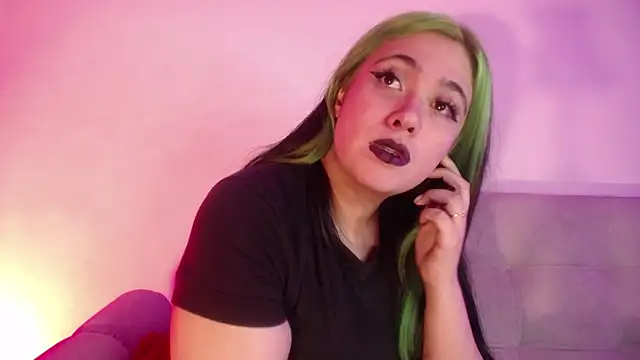 lilith-zenith live cam on StripChat