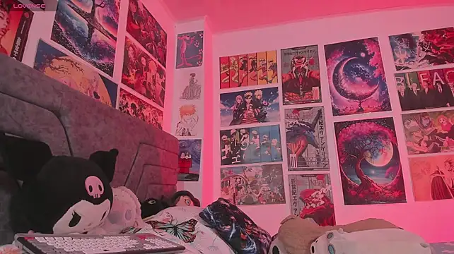 MissCurvyTop