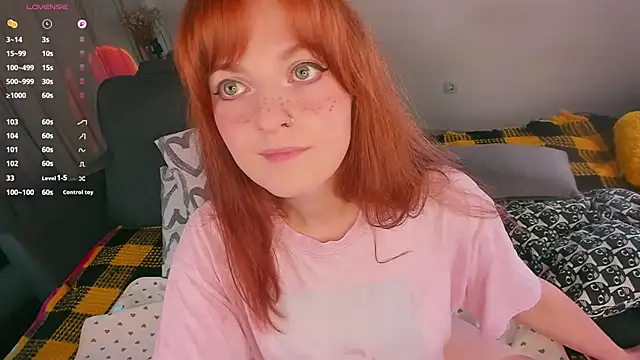 Alice_CutePerv webcam